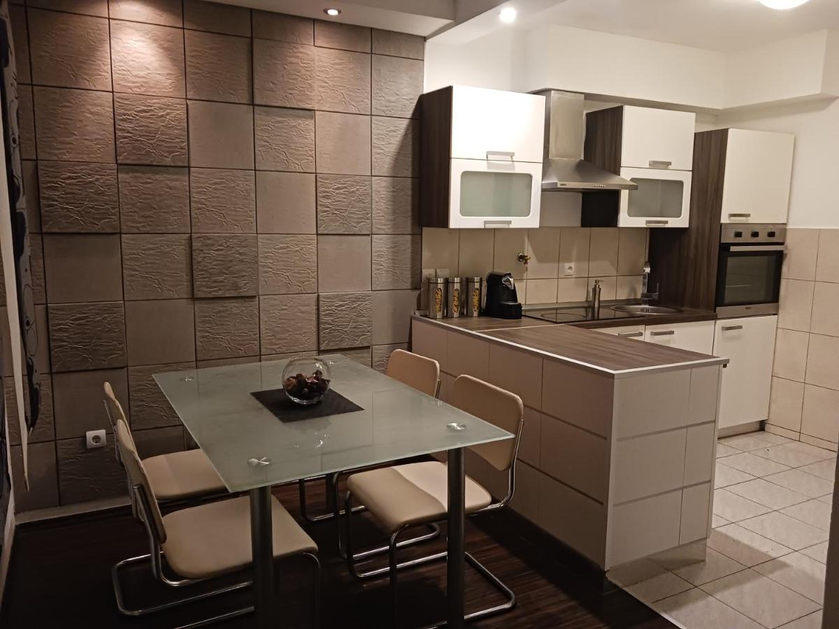Apartamento Familyhouse Pula Exterior foto